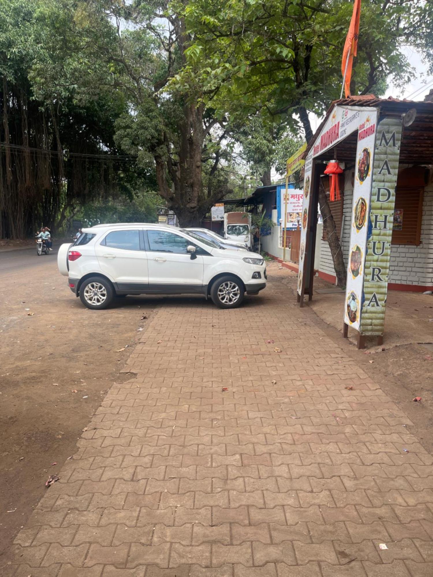 Hotel Madhura Belgaum Exterior photo